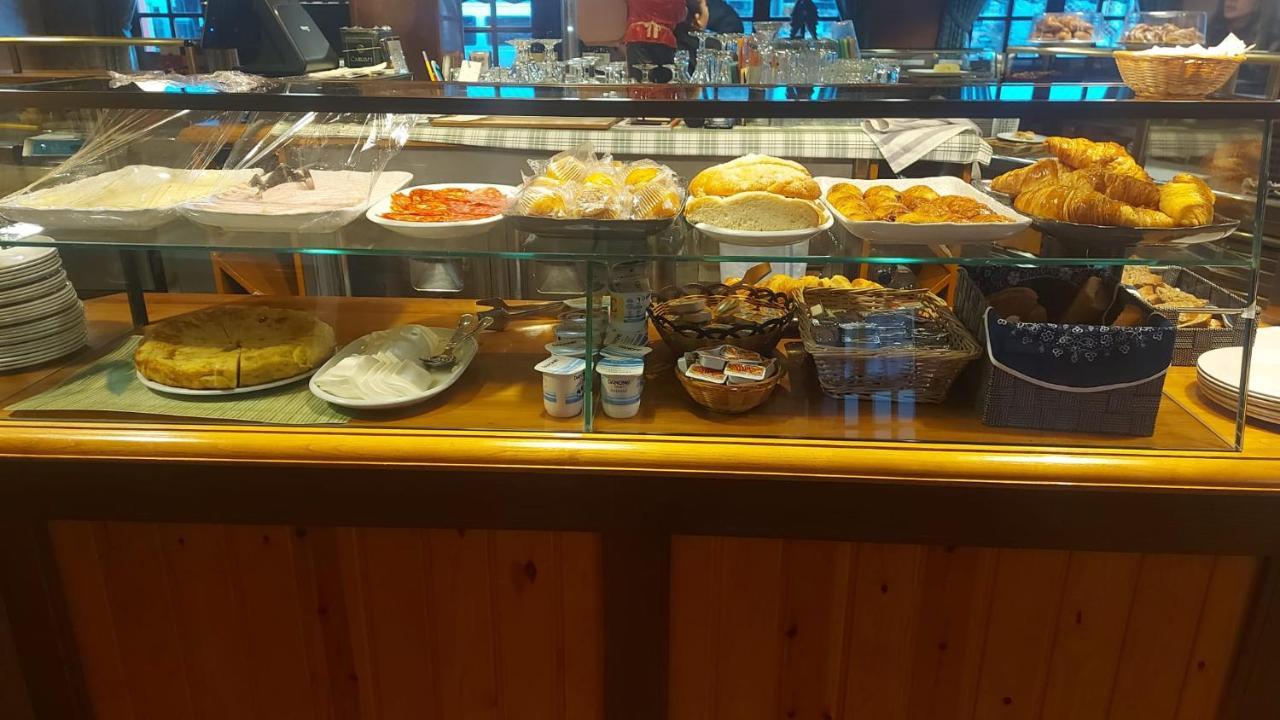 Hotel Aragueells Benasque Ngoại thất bức ảnh