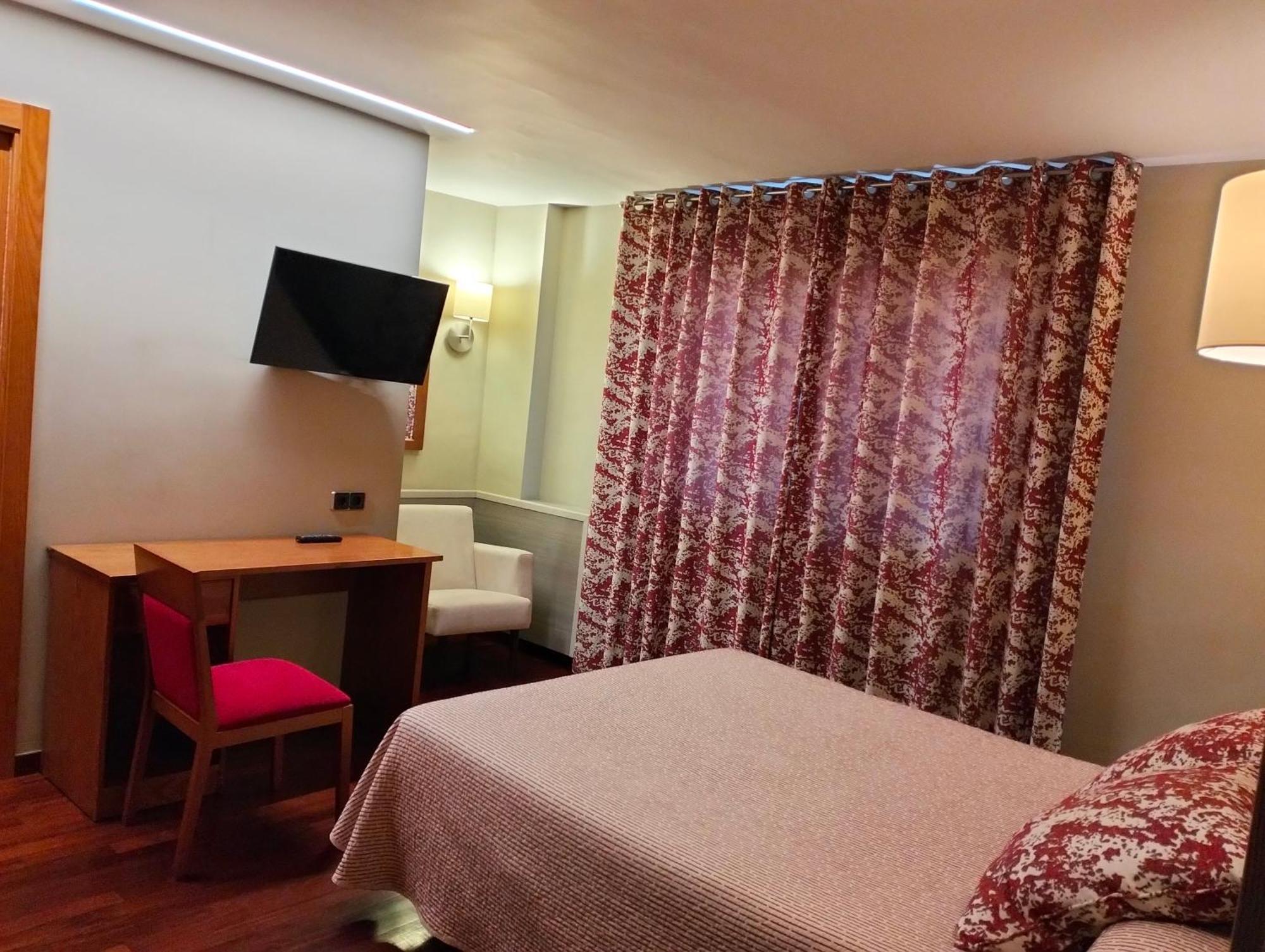 Hotel Aragueells Benasque Ngoại thất bức ảnh