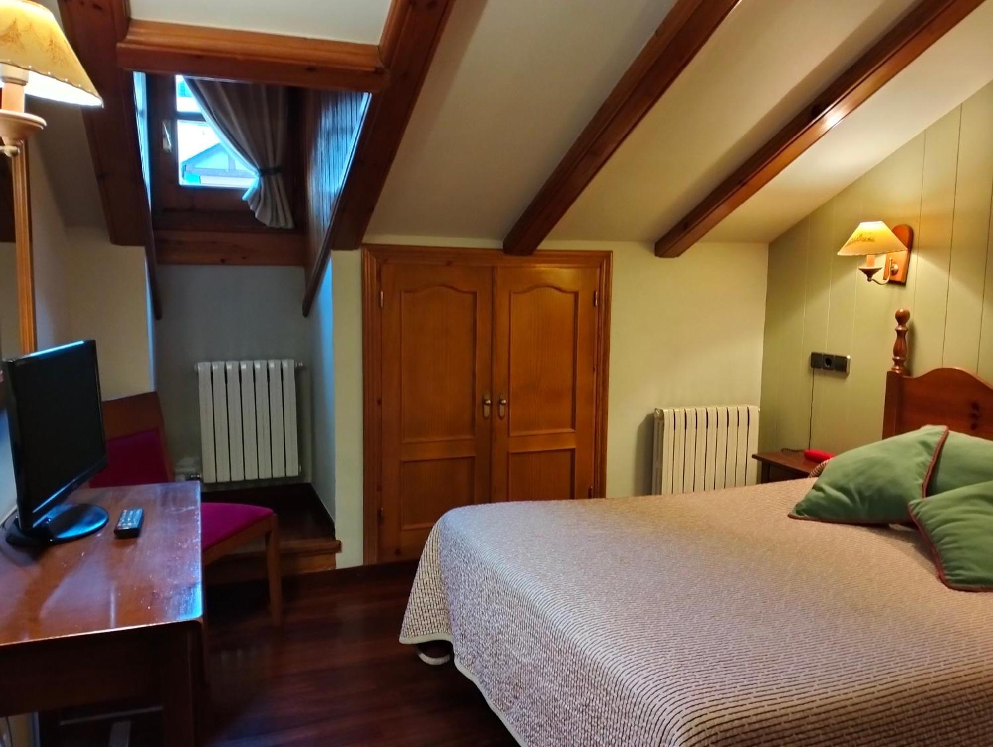 Hotel Aragueells Benasque Ngoại thất bức ảnh