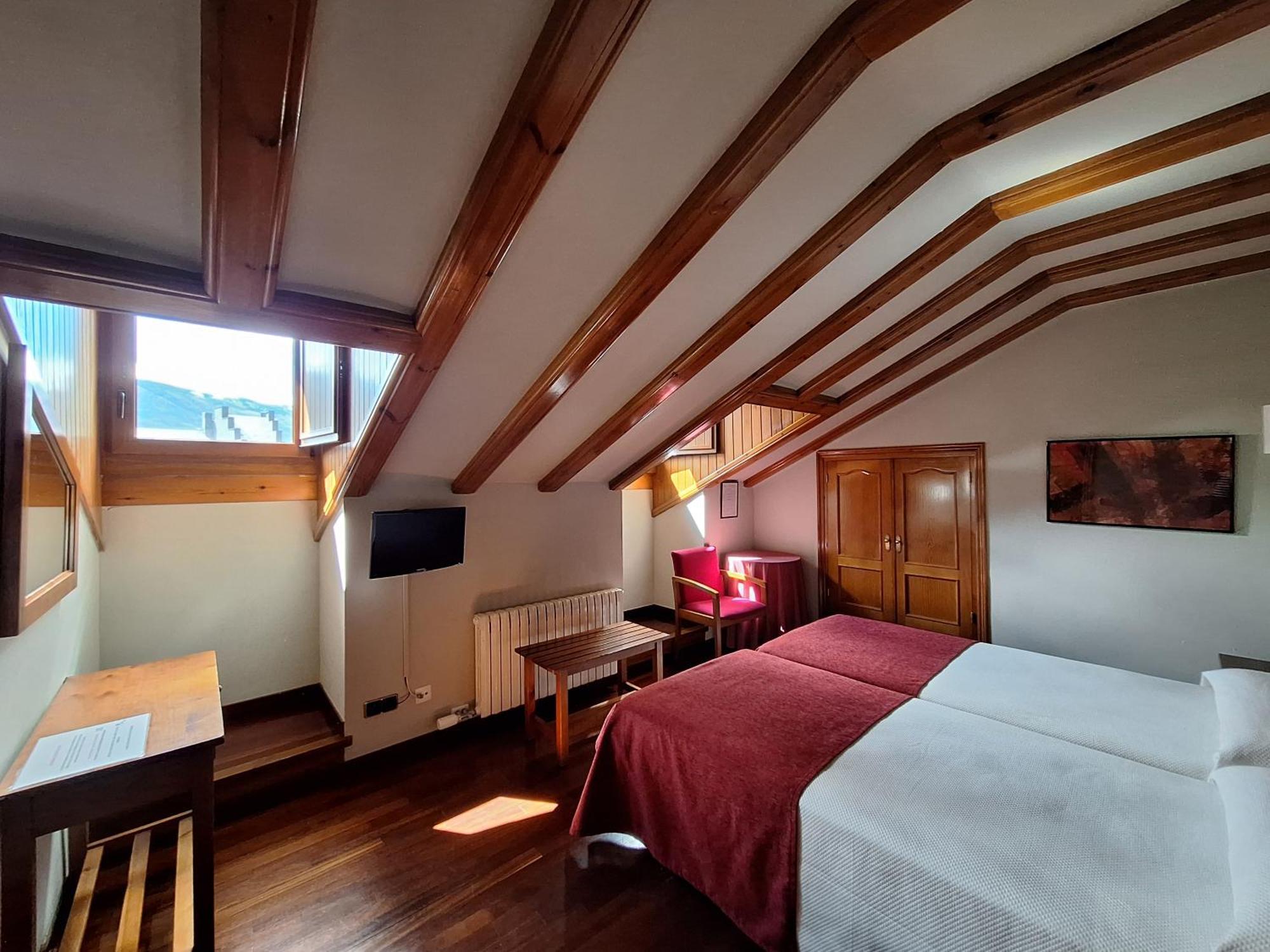 Hotel Aragueells Benasque Ngoại thất bức ảnh