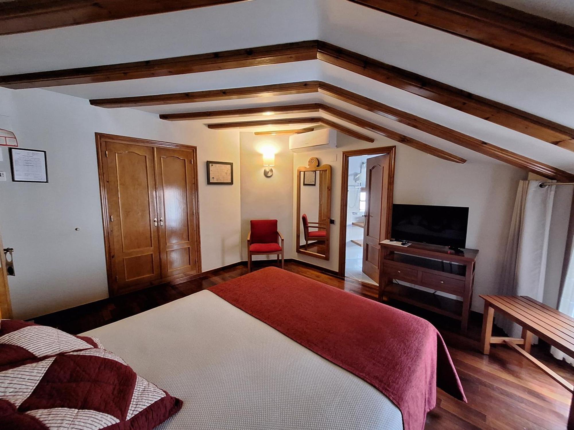 Hotel Aragueells Benasque Ngoại thất bức ảnh
