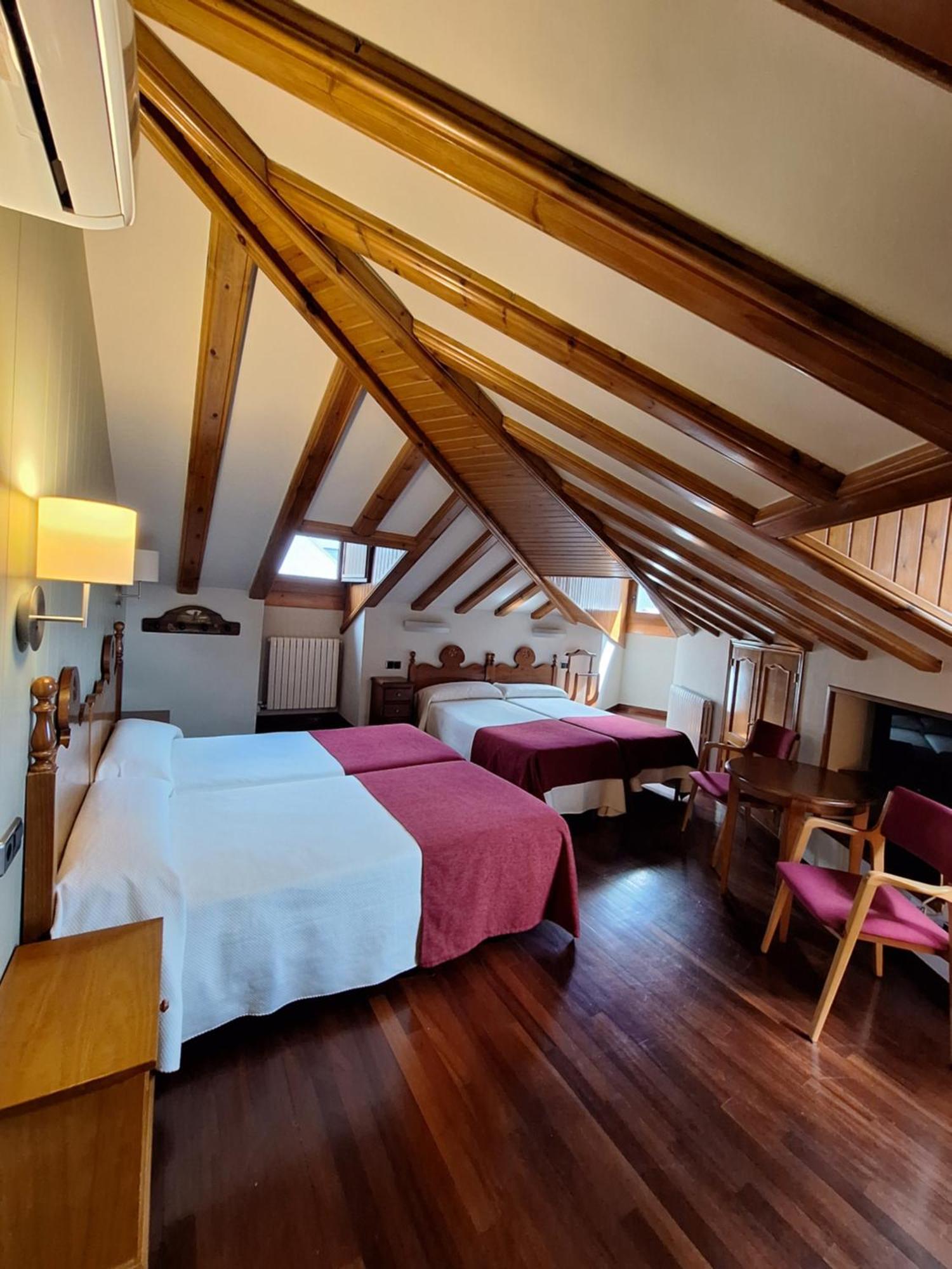 Hotel Aragueells Benasque Ngoại thất bức ảnh