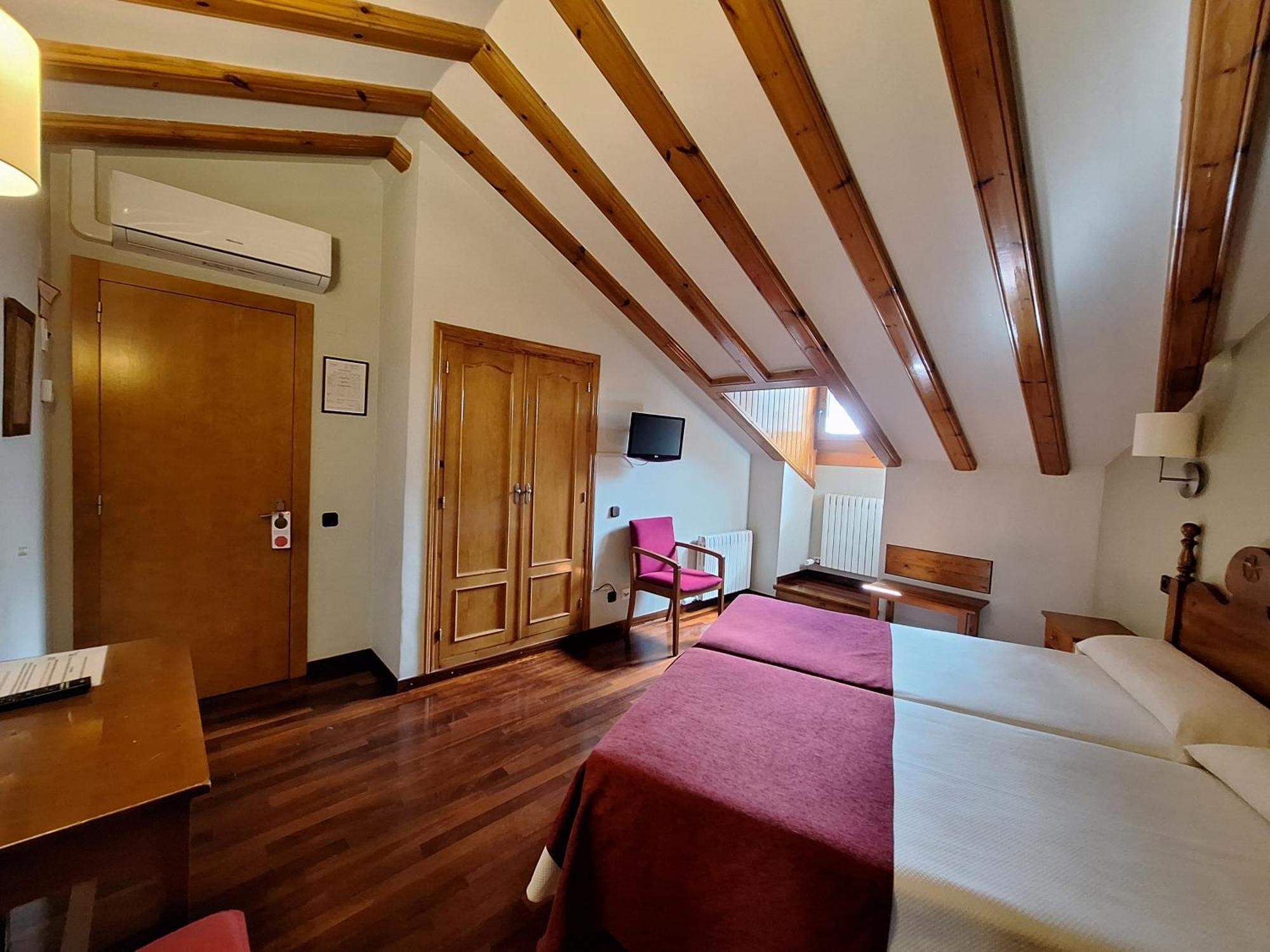 Hotel Aragueells Benasque Ngoại thất bức ảnh