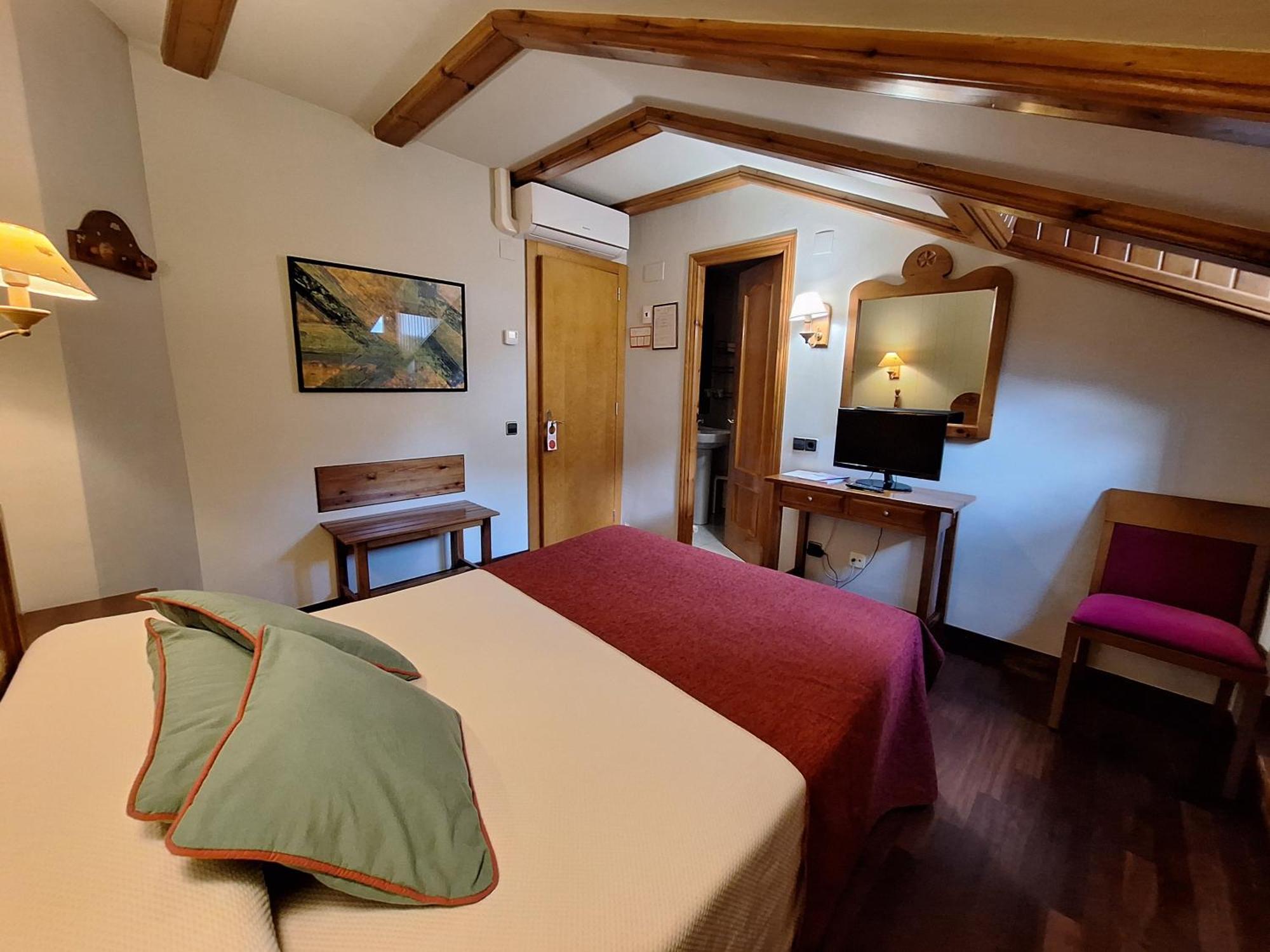 Hotel Aragueells Benasque Ngoại thất bức ảnh